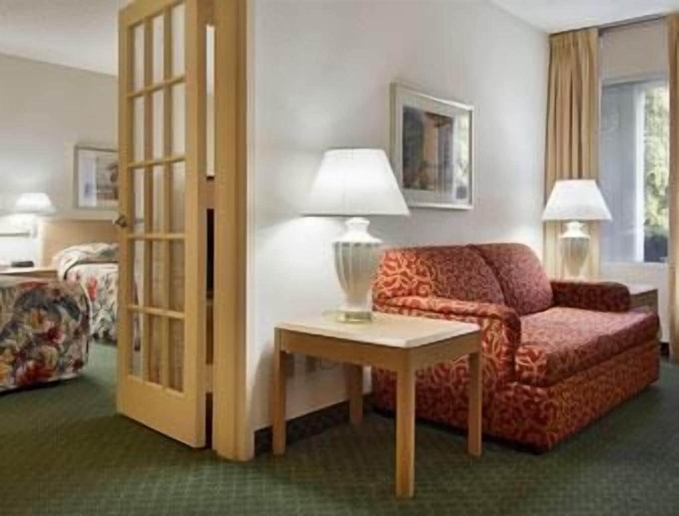 Hotel Carolina A Days Inn By Wyndham Хилтон-Хед-Айленд Номер фото