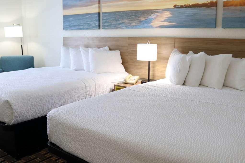 Hotel Carolina A Days Inn By Wyndham Хилтон-Хед-Айленд Номер фото